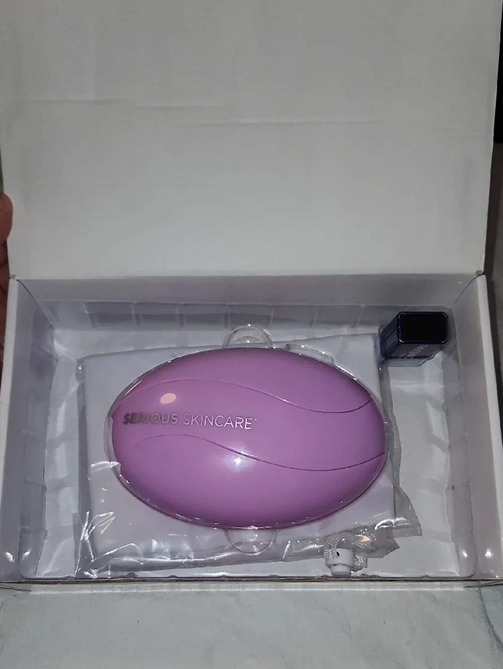 Serious Skincare The EGG Microcurrent+ Facial Toning System - Purple - Picture 5 of 9